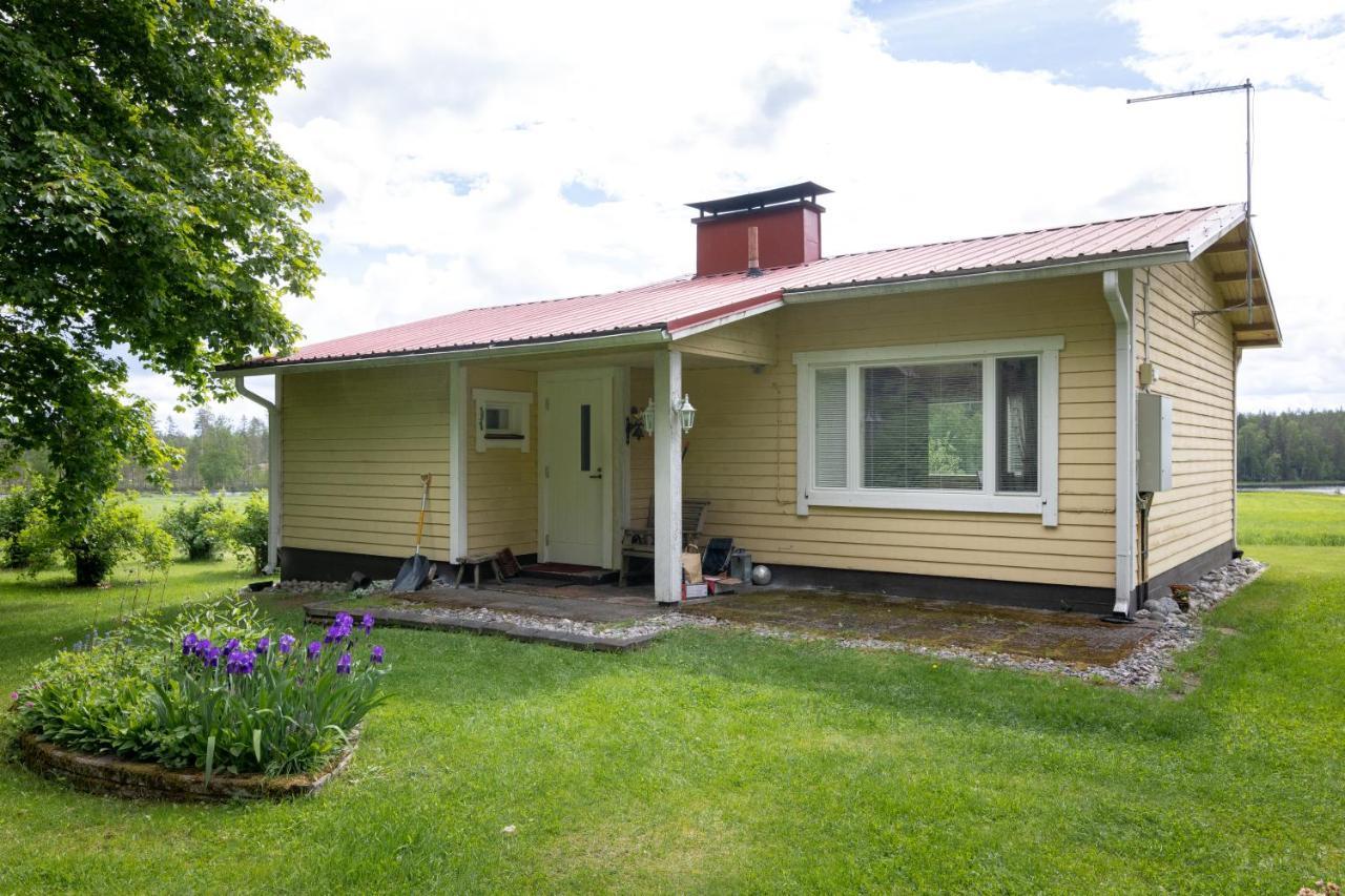 Mummon Moekki - Granny'S Cottage Суоменйоки Экстерьер фото